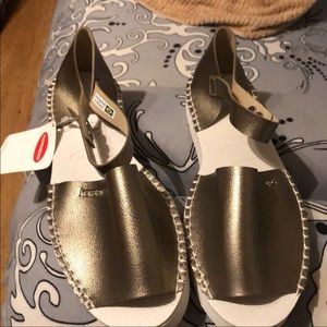 Cute gold sandals